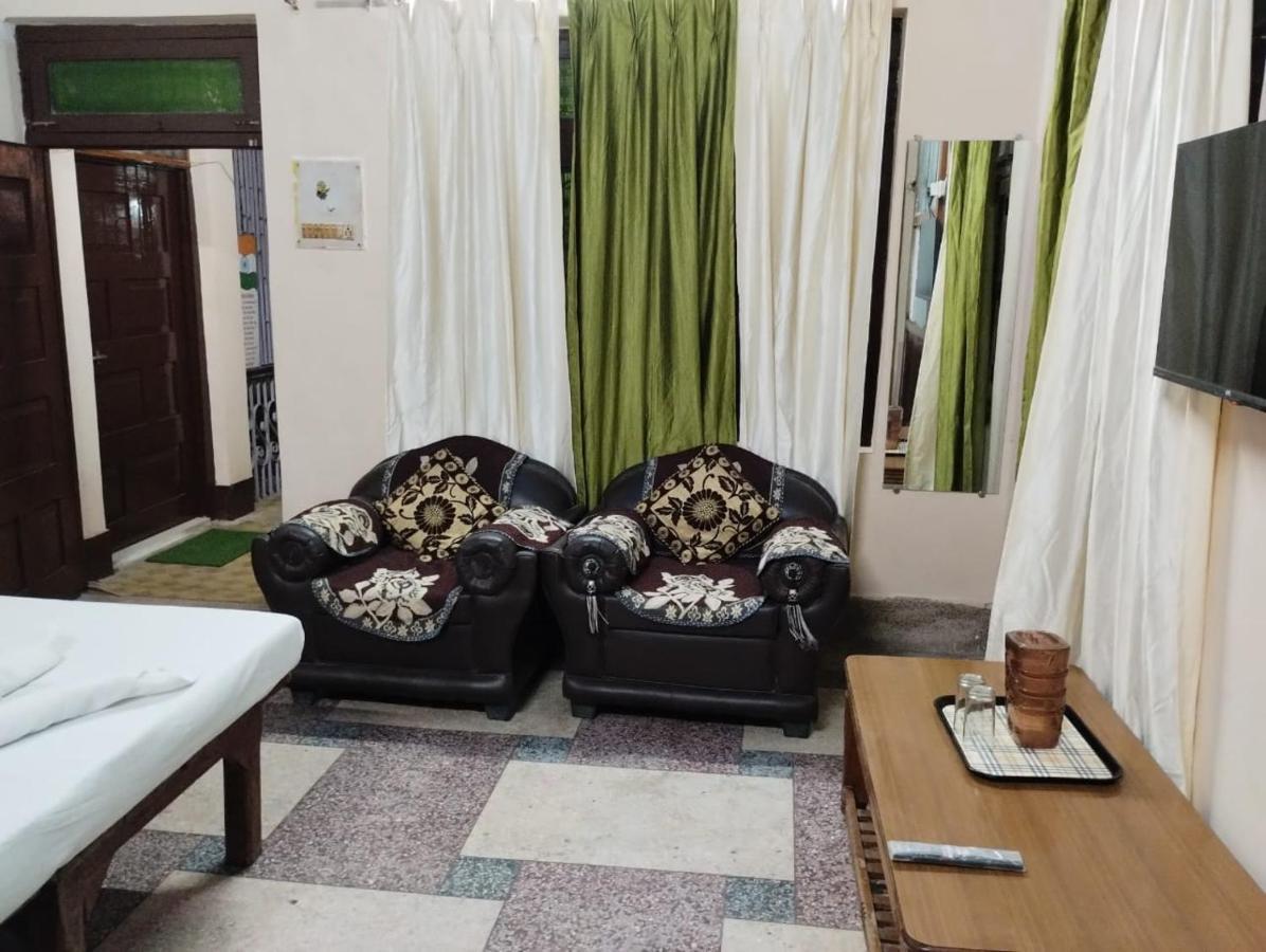 Shree Rameshwar Plaza Hotel - Varanasi — Photos 1