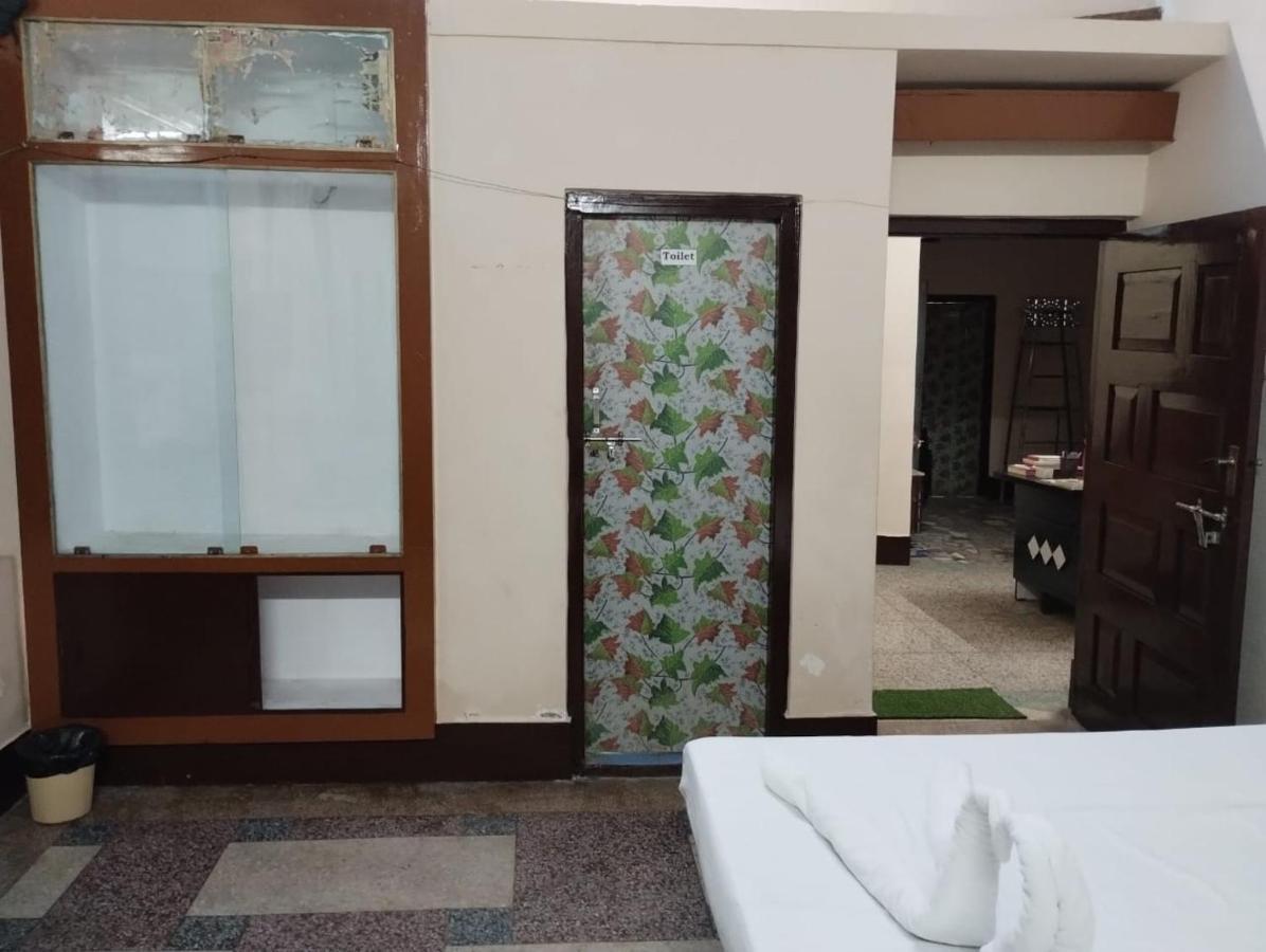 Shree Rameshwar Plaza Hotel - Varanasi, Varanasi
