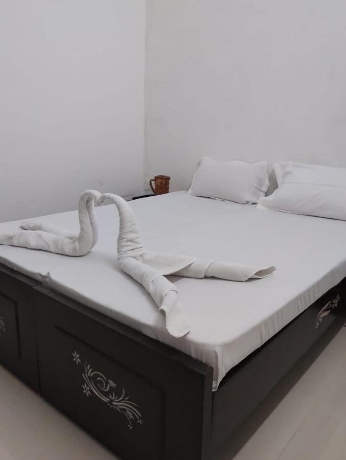 Shree Rameshwar Plaza Hotel - Varanasi — Photos 3